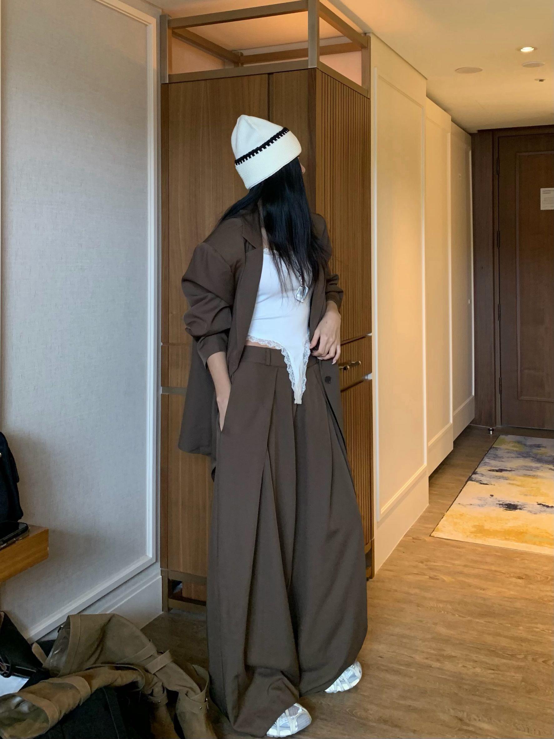 剪裁鬆緊西裝寬褲